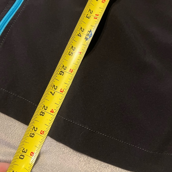 NWOT - Carhartt scrubs/nursing jacket - XL - Picture 11 of 12